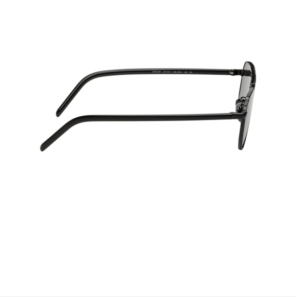 Prada sunglasses - Picture 2 of 3